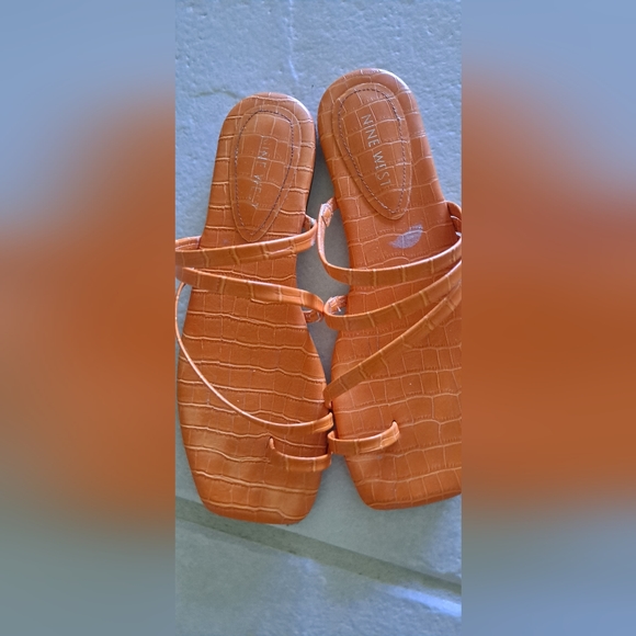 Sandals - Picture 2 of 3